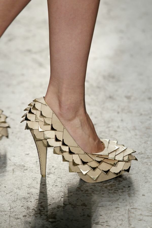 İlginç Bayan Ayakkabı Modelleri (1)